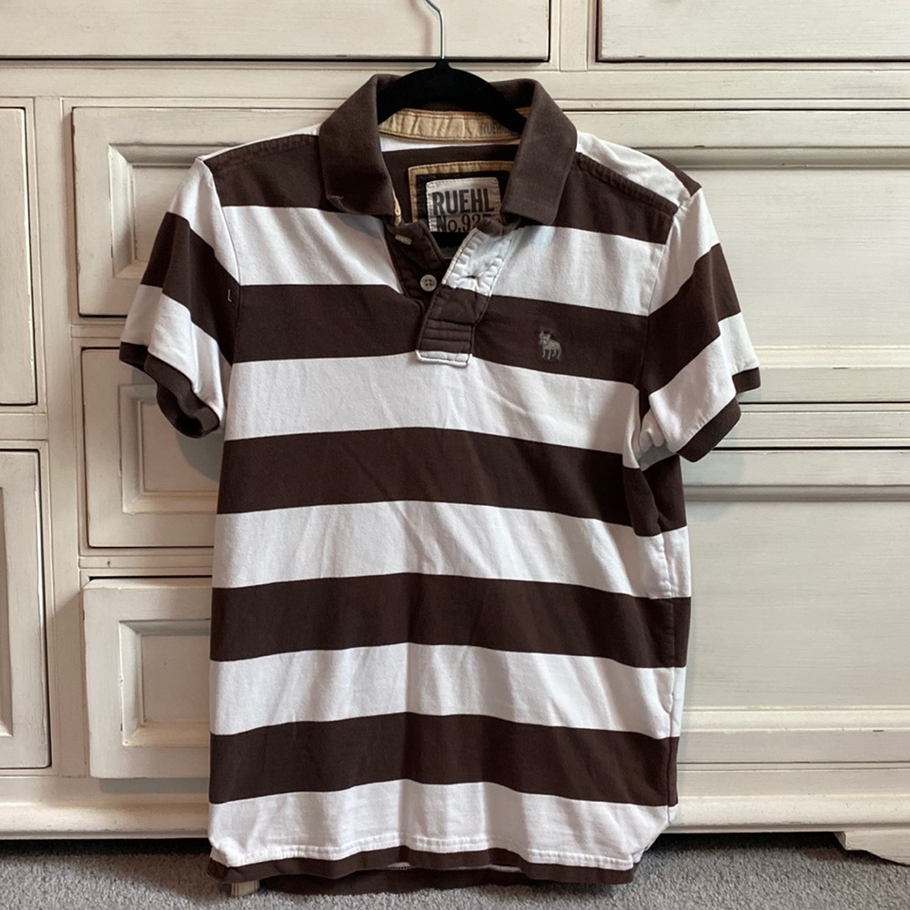 RUEHL brown and white stripe polo